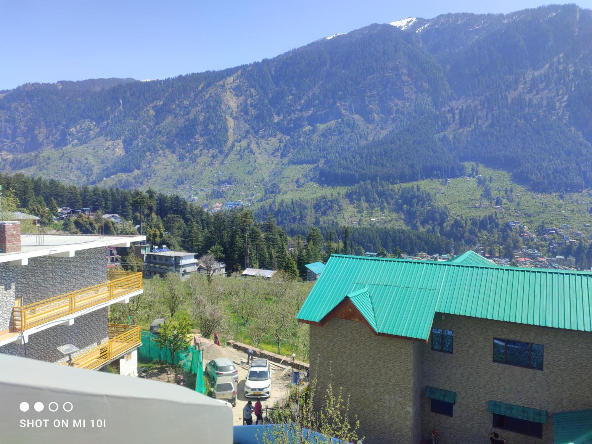 Krishana Cottage A Pure Veg !!!300 M From Hadimba Temple!!!Balcony Rooms!!!Veg Restaurant!!!Couple Friendly!!!Family Cottage!!! Manali  Exterior photo